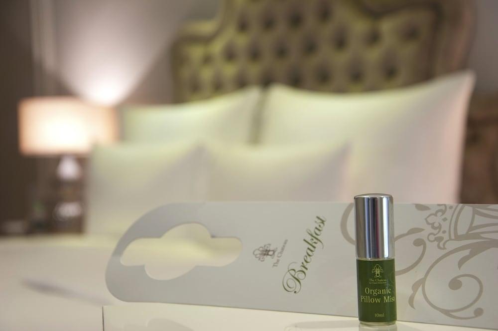 The Chateau Spa & Wellness Resort Bukit Tinggi Exterior photo A bottle of Dr. Hauschka's Revitalizing Day Cream
